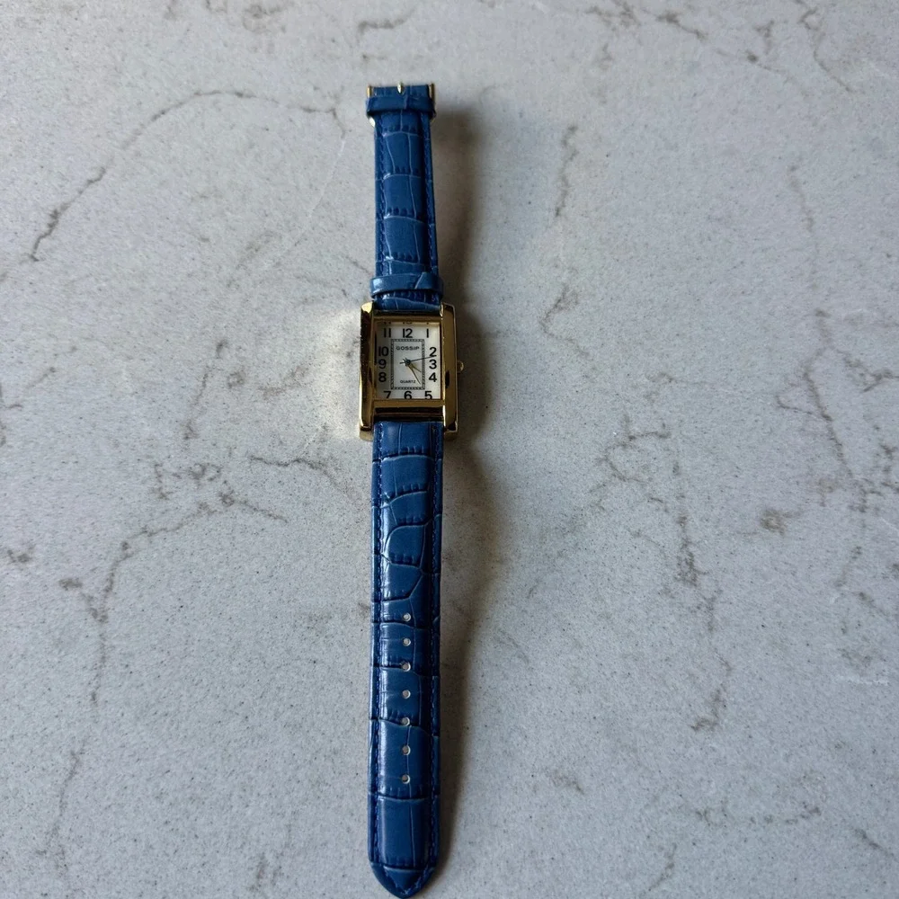 Gossip Womens Gold Tone Tank Watch Blue Croc Leather Band GSP173E Japan‎ Movt